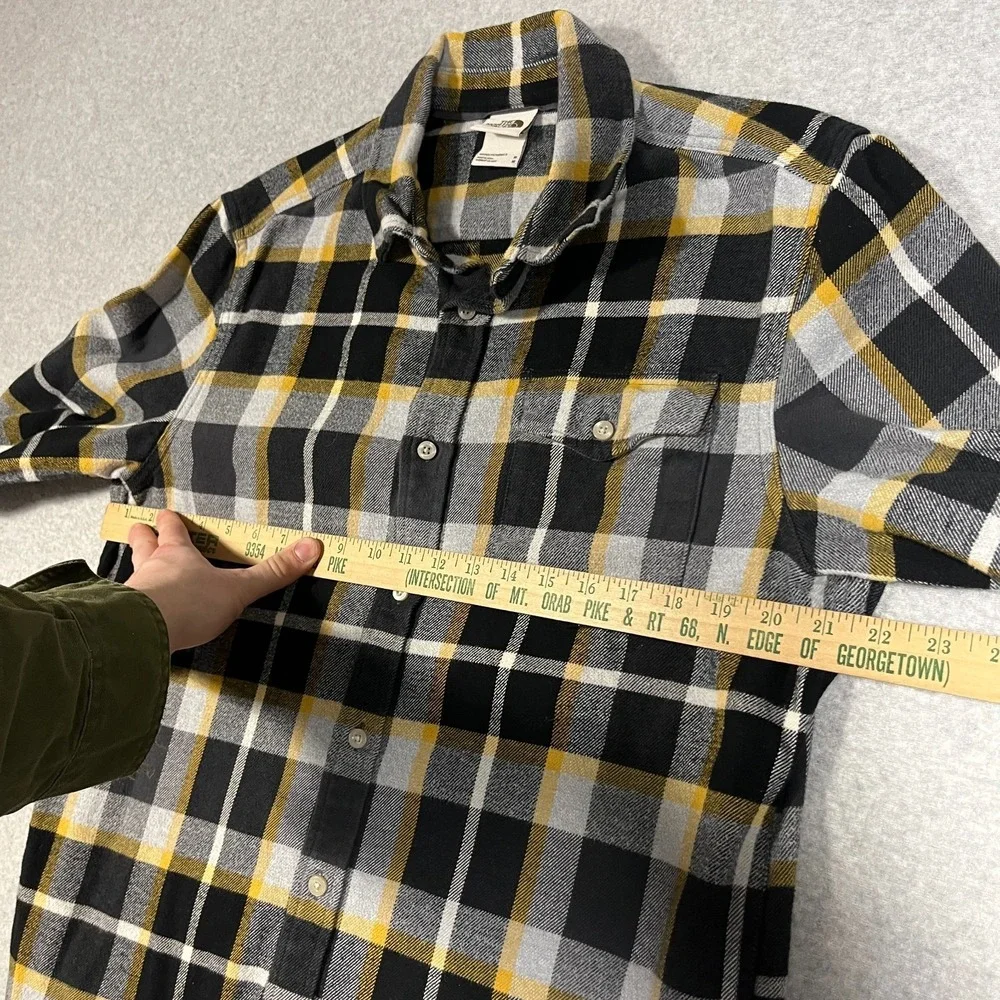 The North Face Shirt Mens Medium Black Flannel Button Up Long Sleeve Plaid Cotto